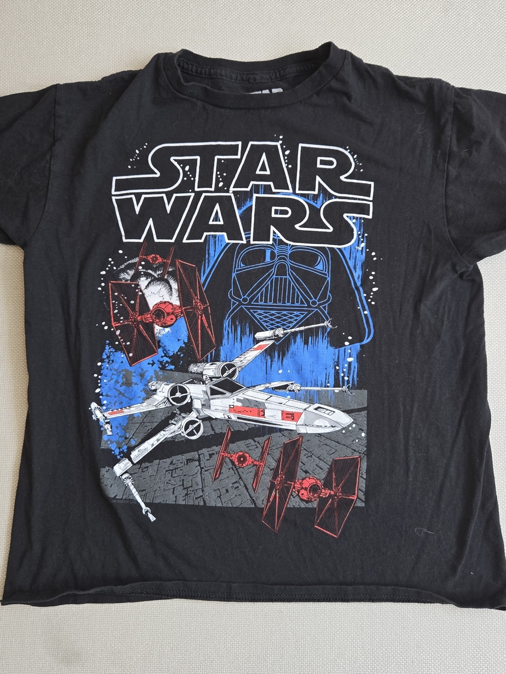 Star Wars Boys Medium T-Shirt Black Darth Vader Death Star Cotton Short Sleeve